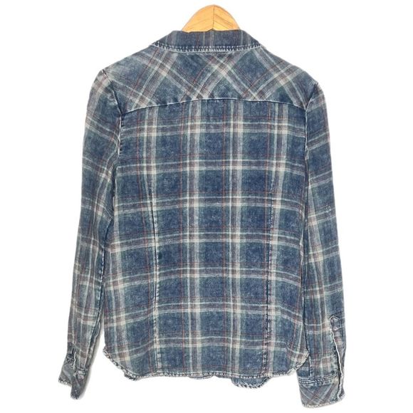 M Tommy Hilfiger Plaid Button down shirt - Picture 2 of 4